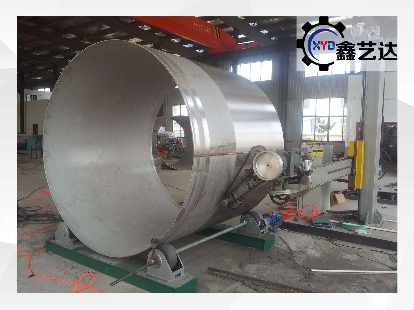 罐體環(huán)形砂帶外拋光 (1)